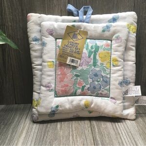 2PC Cotton Floral Trivet Set Best Brands RN #22195 Vintage